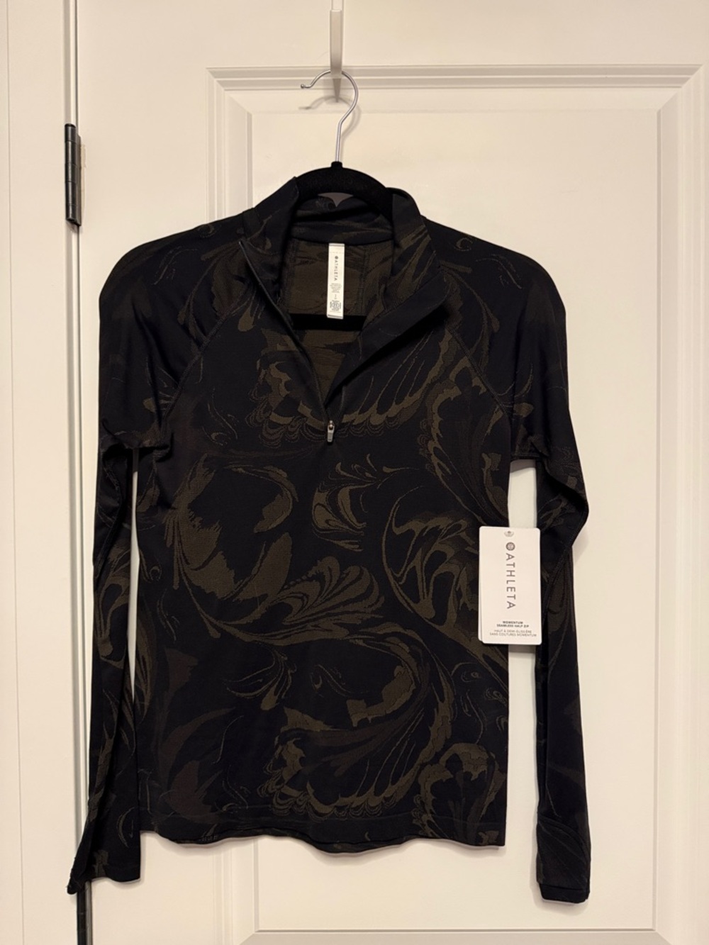 Athleta Black and Olive Momentum Seamless Half Zip